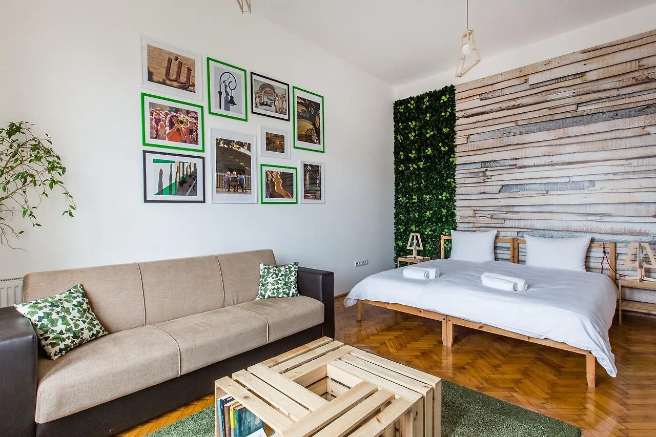Apartment Green Oasis On The Top Of Budapest